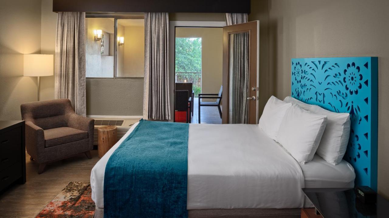 Hotel Indigo San Antonio Riverwalk By Ihg Экстерьер фото